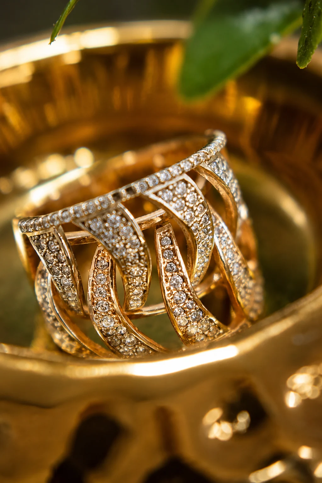 Anillo de diseño Monarca publicado en Instagram